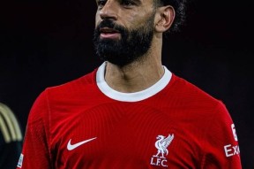 爱游戏入口-萨拉赫新星表现优异表现突出，利物浦前途光明！比赛高潮迭起(萨拉赫为利物浦在英超打进多少球)