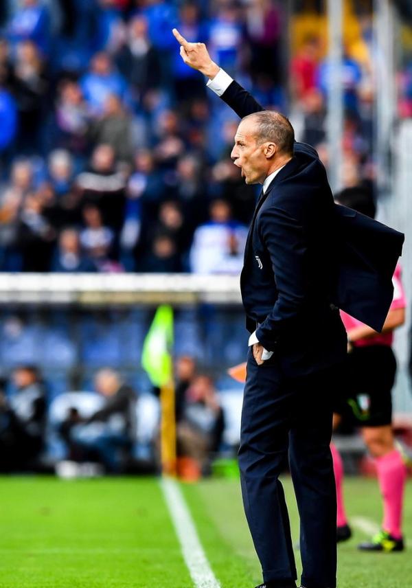 刚刚！曼联队长鼓劲备战意大利杯拜仁慕尼黑围绕欧冠主帅复盘，赛前夏洛特黄蜂官宣签约的简单介绍